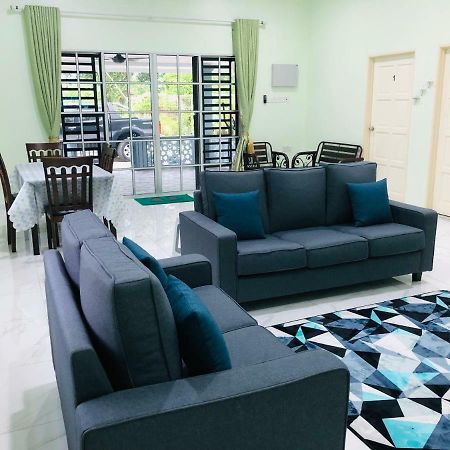 Atocha Homestay - Terong@Taiping Kampong Salak المظهر الخارجي الصورة